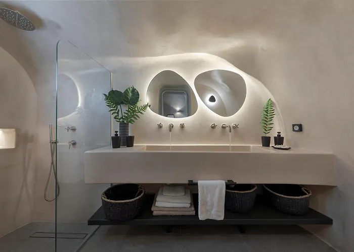 The Exotic Cave Villa *