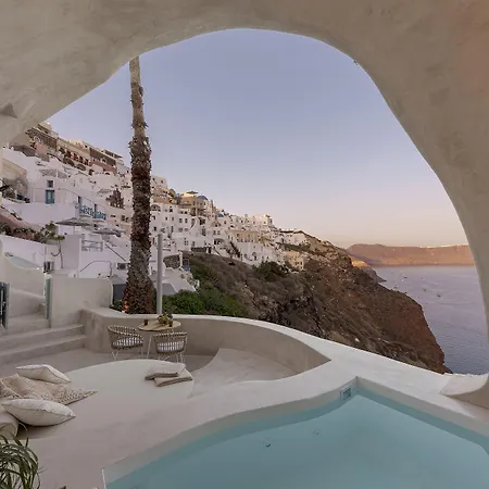 فيلة The Exotic Cave أويا