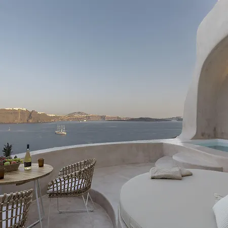 فيلة The Exotic Cave أويا