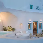 The Exotic Cave Oia (Santorini)