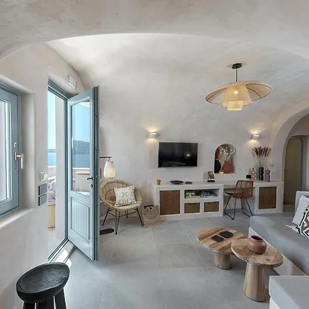 The Exotic Cave Villa Oia (Santorini)