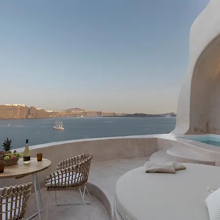 The Exotic Cave Villa Oia (Santorini)